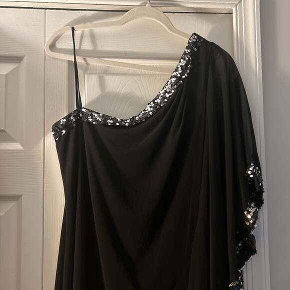 NWT DJ-Jaz Black Sequin One Shoulder Flowy Women's Dress - Picture 2 of 2